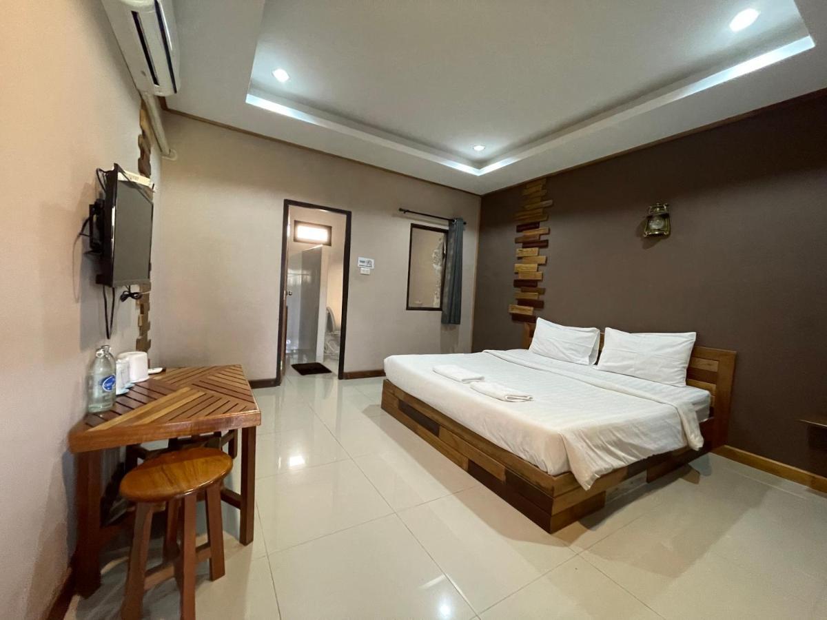 Chill Chill Resort Pran Buri Exterior photo